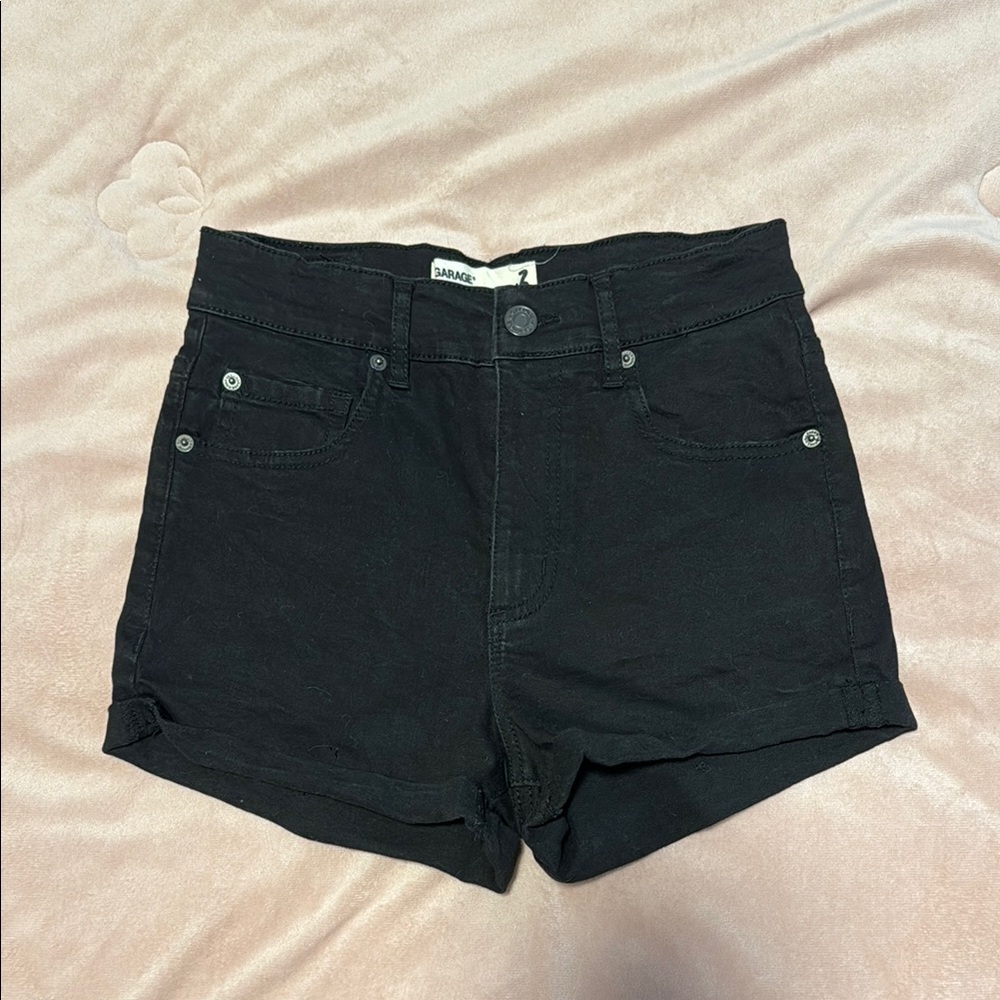 GARAGE BLACK JEAN SHORTS